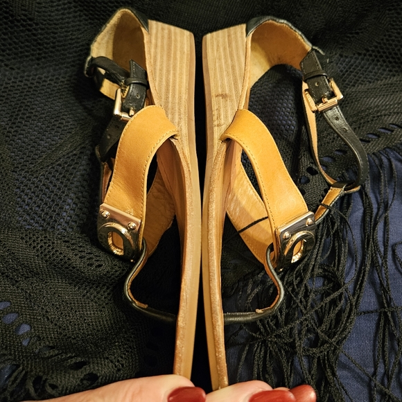 COACH SANDALS - Picture 6 of 16